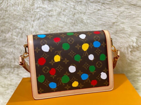 Louis Vuitton Classic Dauphine Handbag - Image 2