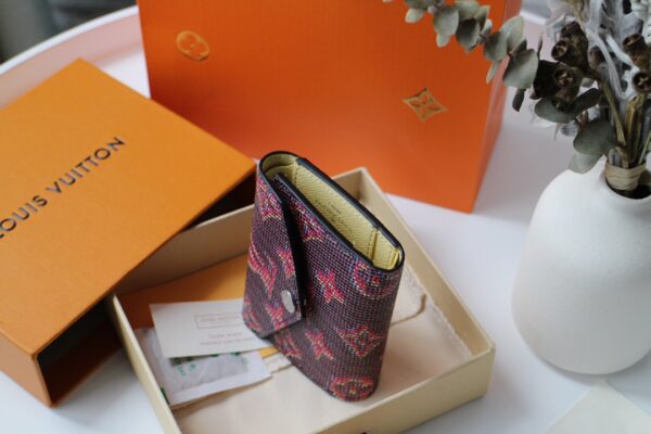 Louis Vuitton Autumn/Winter Zoé Wallet - Pink - Image 4