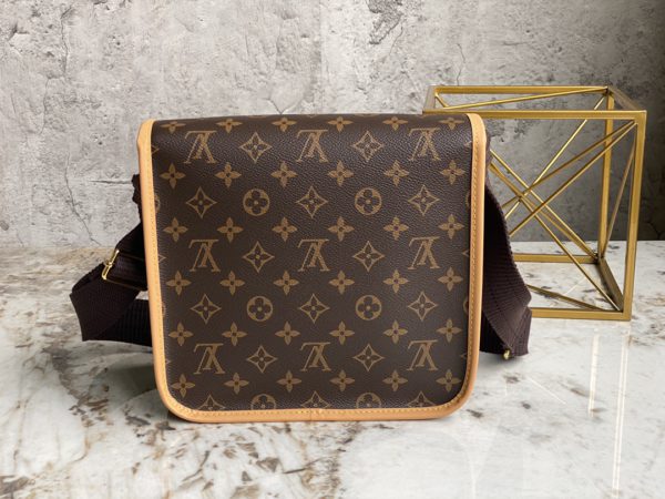 Louis Vuitton Men's Ancient Floral Horizontal Zipper Hijab Messenger Bag - Image 3