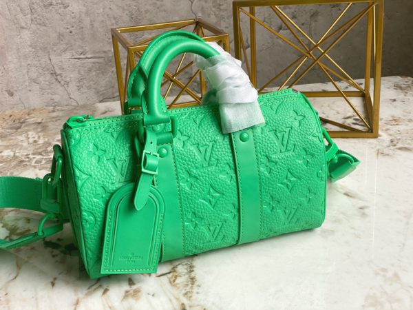 Louis Vuitton Men's Pillow Keepall 25 Handbag - Green - Image 3
