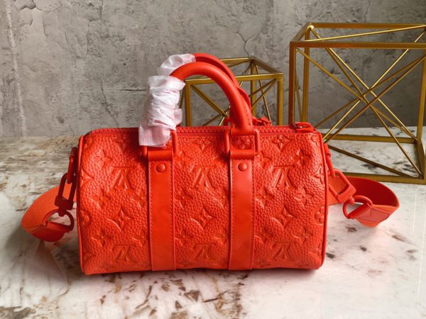 Louis Vuitton Men's Pillow Keepall 25 Handbag - Orange - Image 4