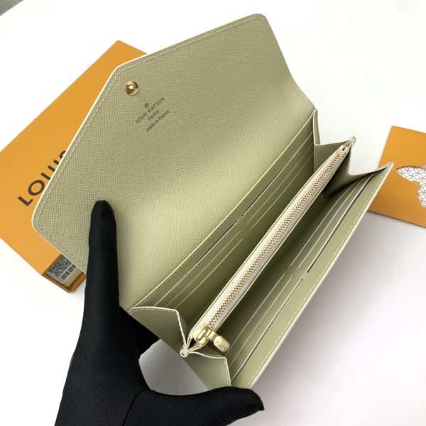 Louis Vuitton Sarah Wallet - Image 4