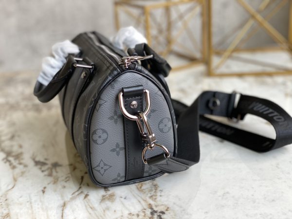 Louis Vuitton Men's Pillow Keepall 25 Handbag - Image 4