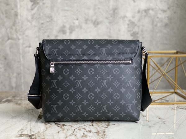 Louis Vuitton Men's District Medium-Sized Handbag - Black - Image 3