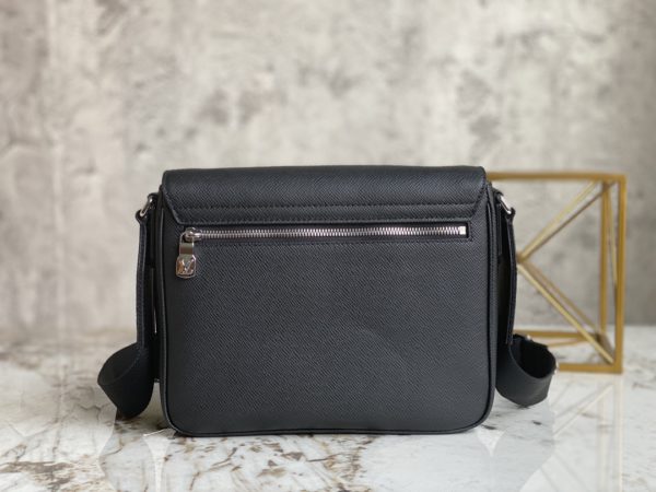 Louis Vuitton Cross Pattern District Small Messenger Bag - Black - Image 3