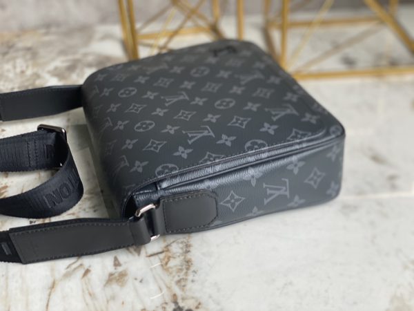 Louis Vuitton Men's New District Messenger Bag - Image 4