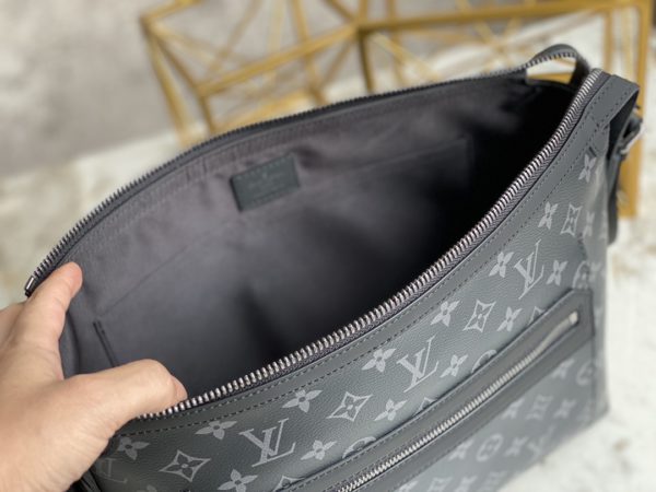 Louis Vuitton Men's ODYSSEY Small Messenger Bag - Image 2