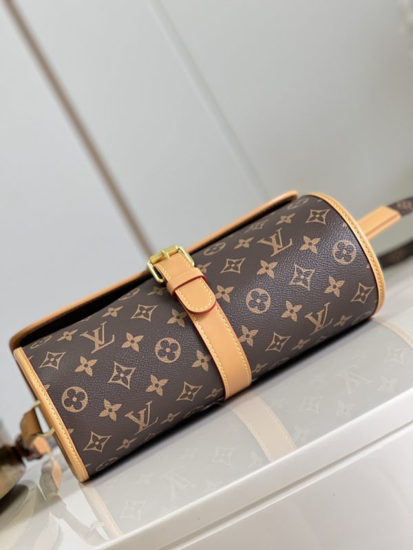 Louis Vuitton Medieval Drum Waist Drum Bag - Yellow - Image 4