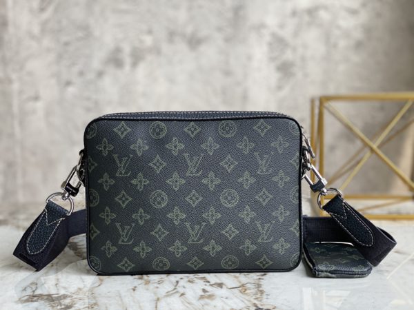 Louis Vuitton Men's Pochette Trio Messenger Bag - Green - Image 3