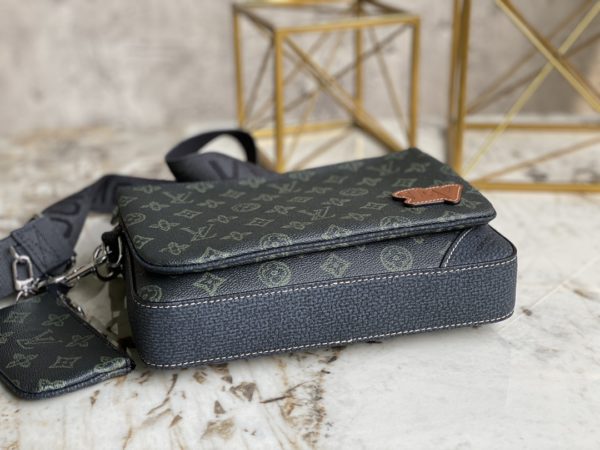 Louis Vuitton Men's Pochette Trio Messenger Bag - Green - Image 4