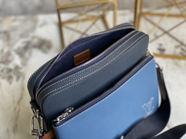 Louis Vuitton Men's TRIO Messenger Bag - Blue - Image 3