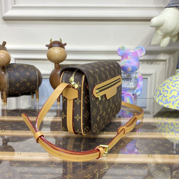 Louis Vuitton Medieval Zipper Style Clamshell Square Box - Image 4