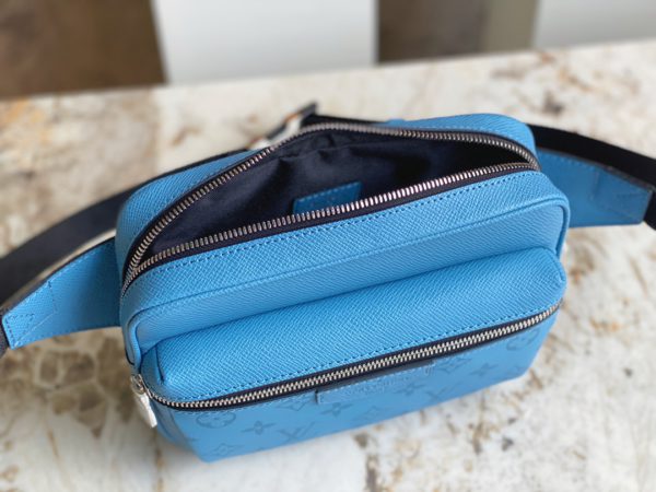 Louis Vuitton Men's OUTDOOR Small Messenger Bag - Image 2