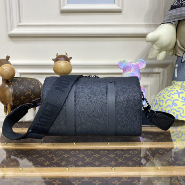 Louis Vuitton Men's Keepal City Handbag - Black - Image 4