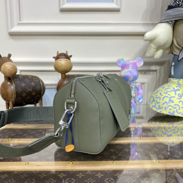 Louis Vuitton Men's Keepal City Handbag - Army Green - Image 4