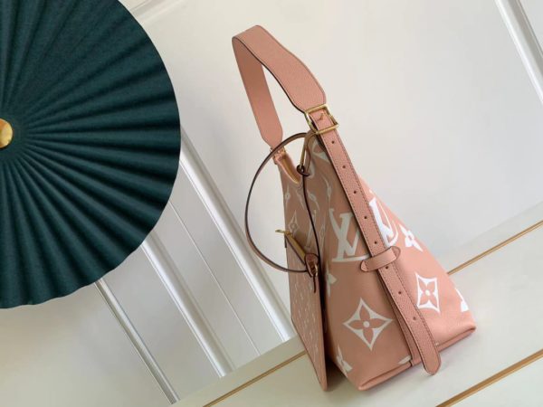 Louis Vuitton CarryAll Medium-Sized Handbag - Pink - Image 5