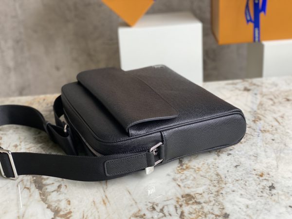 Louis Vuitton Men's ALEX Small Messenger Bag - Black - Image 5