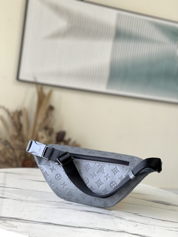 Louis Vuitton Fanny Pack Bag - Gray - Image 3