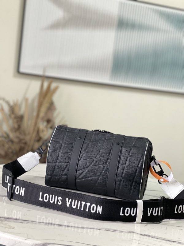 Louis Vuitton CITY KEEPALL Handbag - Image 3