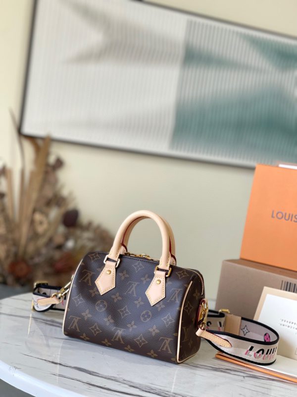 Louis Vuitton Counter Inspection Duty - Free Handbag - Image 3