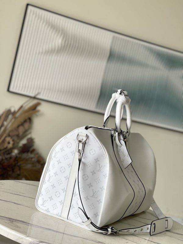 Louis Vuitton Keepall 50 Bandoulière Travel Bag - Image 5