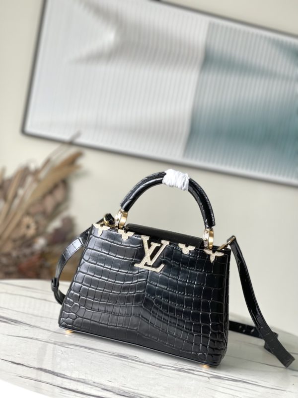 Louis Vuitton Crocodile Pattern Gold Buckle Trumpet Bag