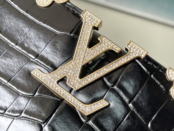 Louis Vuitton Crocodile Pattern Gold Buckle Trumpet Bag - Image 7