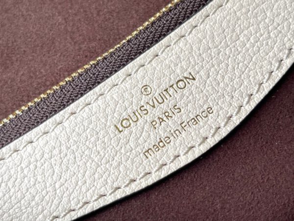 Louis Vuitton Diane Handbag - White - Image 8