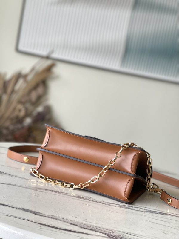 Louis Vuitton Classic Dauphine Handbag - Image 6