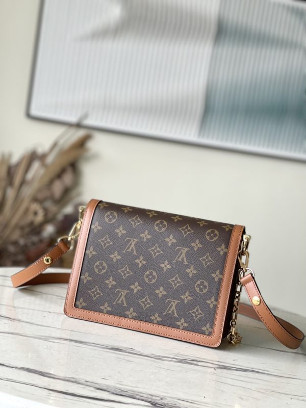 Louis Vuitton Classic Dauphine Handbag - Image 8