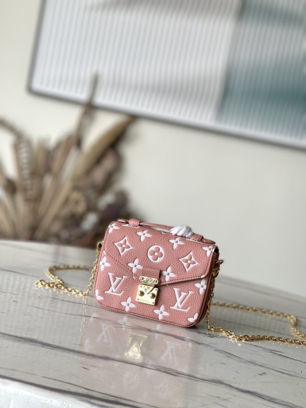 Louis Vuitton Micro Métis Postman Chain Bag - Pink