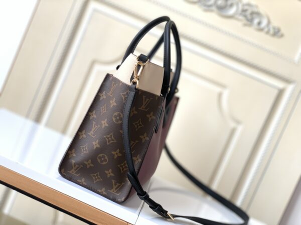 Louis Vuitton Medium On My Side Handbag – Purple - Image 4