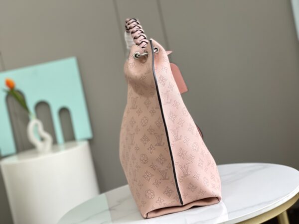 Louis Vuitton Carmel Hobo Tote Handbag – Pink - Image 4