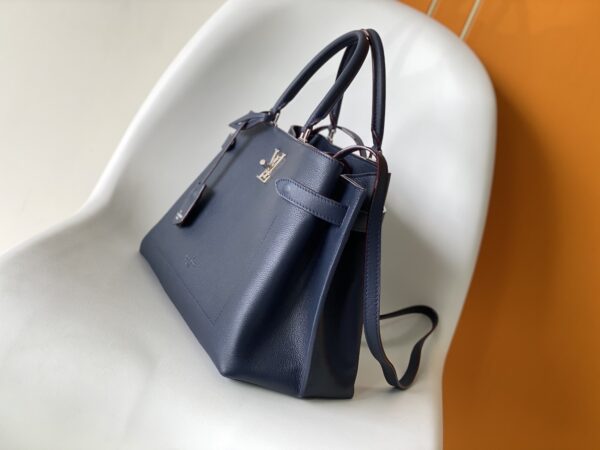 Louis Vuitton Lockme Day Bag - Blue - Image 5