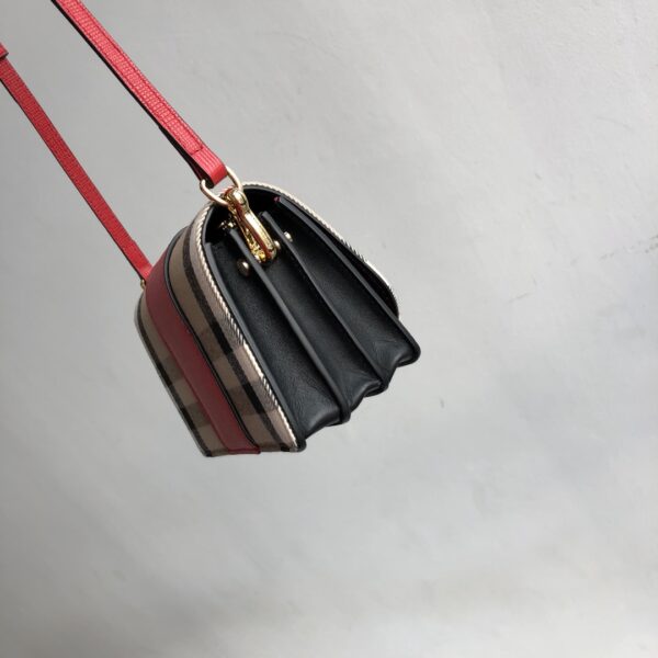 Burberry Buckle Buckle Bag - Red - Image 4