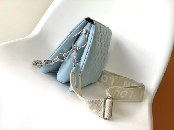 Louis Vuitton Caramel Coussin Small Handbag - Blue - Image 5