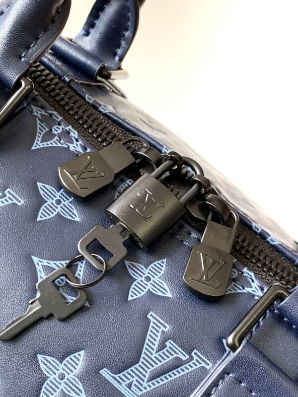 Louis Vuitton Keepall BANDOULIÈRE 50 Travel Bag - Blue - Image 2