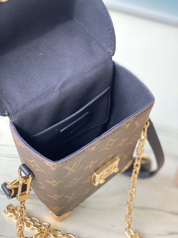 Louis Vuitton Monogram Camera Box - Image 2