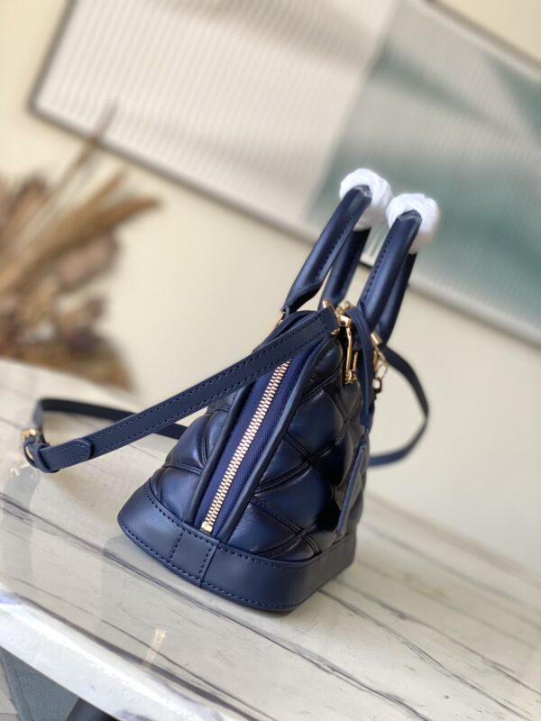 Louis Vuitton Gradient Nicolas Ghesquiere Handbag - Black Blue - Image 3