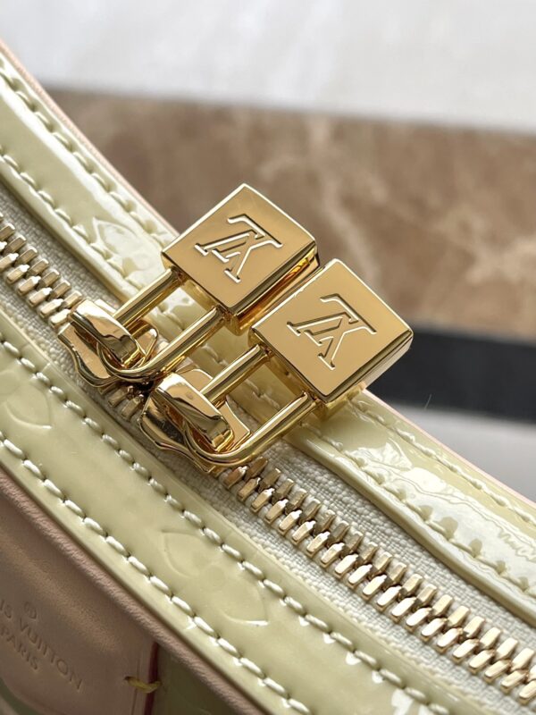 Louis Vuitton Croissant Small Handbag - Yellow - Image 5