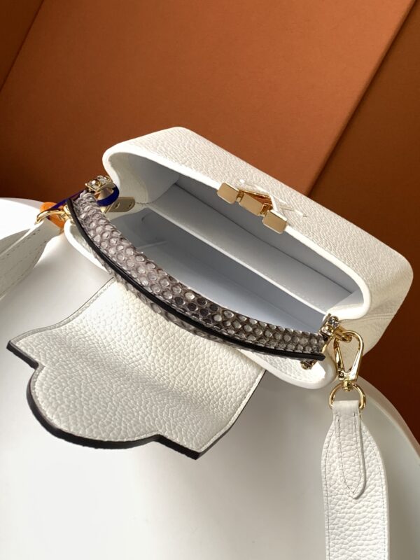 Louis Vuitton Ca Bucines BB Medium handbag - White - Image 5